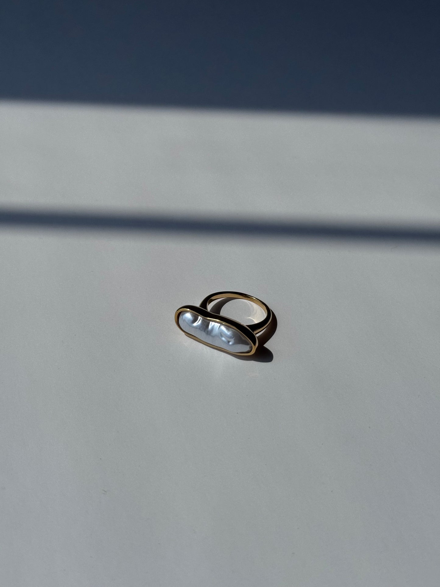 Anillo perla horizontal