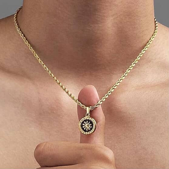 Cadena torzal con dije negro