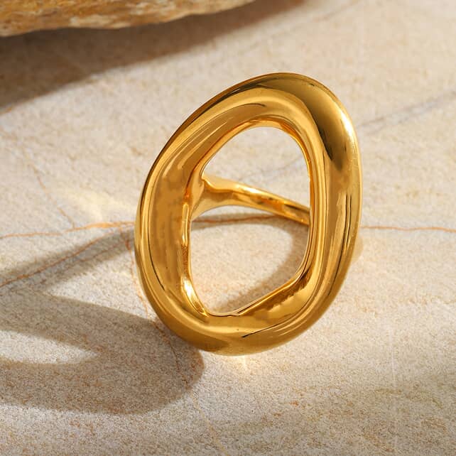 Anillo circulo grande dorado