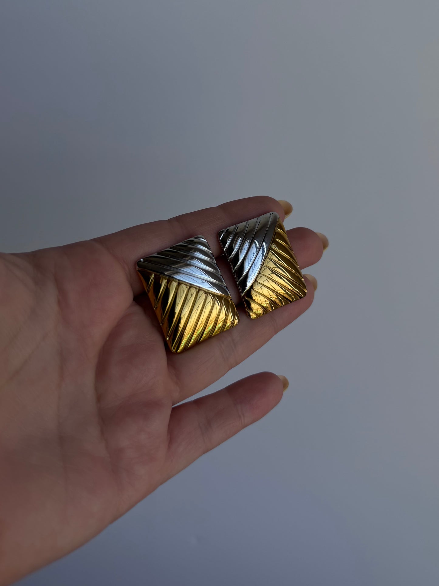 Aretes cuadrados bicolor