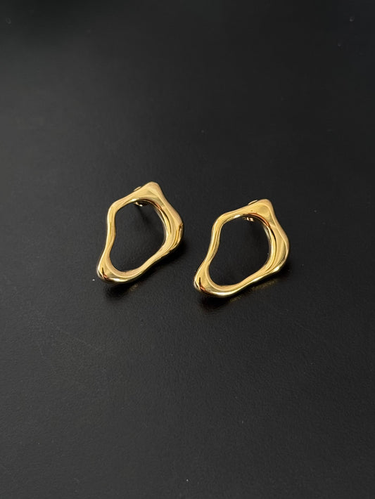 Aretes medianos tipo nube dorado