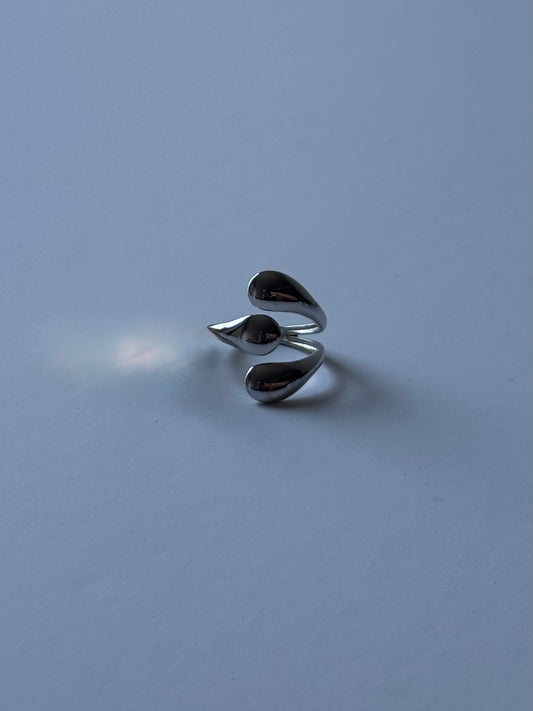 Anillo tres gotas plateado