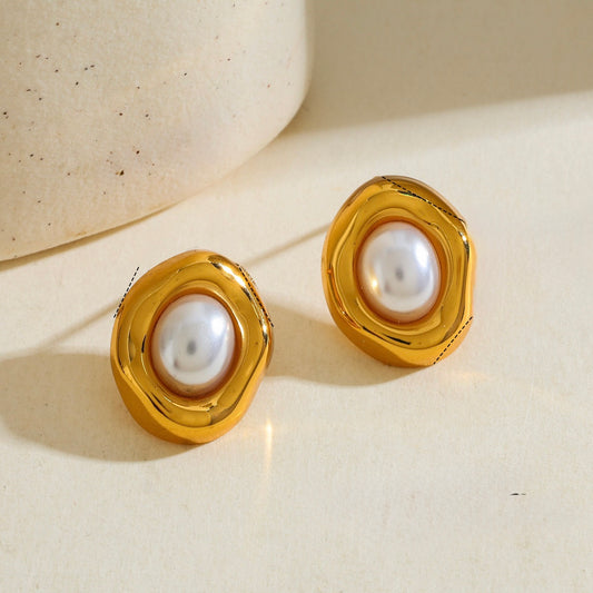 Aretes dorado con perla