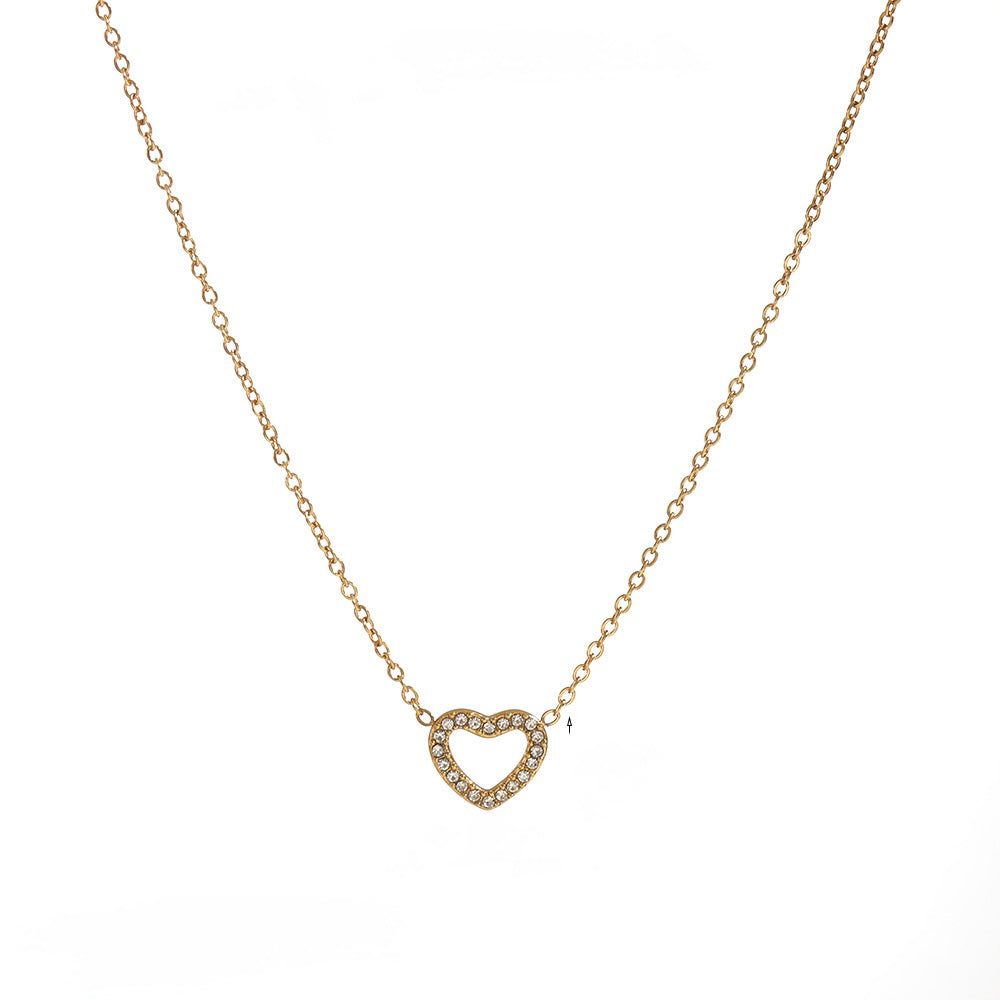 Cadena corazón piedras