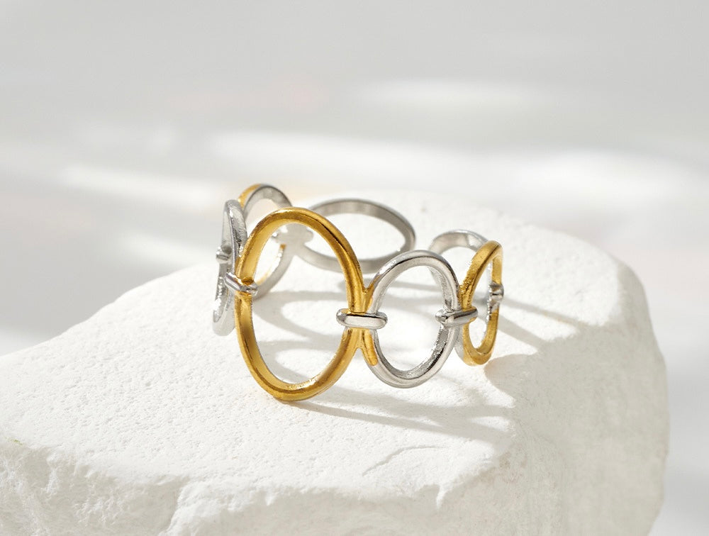 Anillo bicolor con óvalos