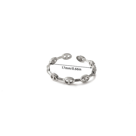 Anillo plateado pequeño