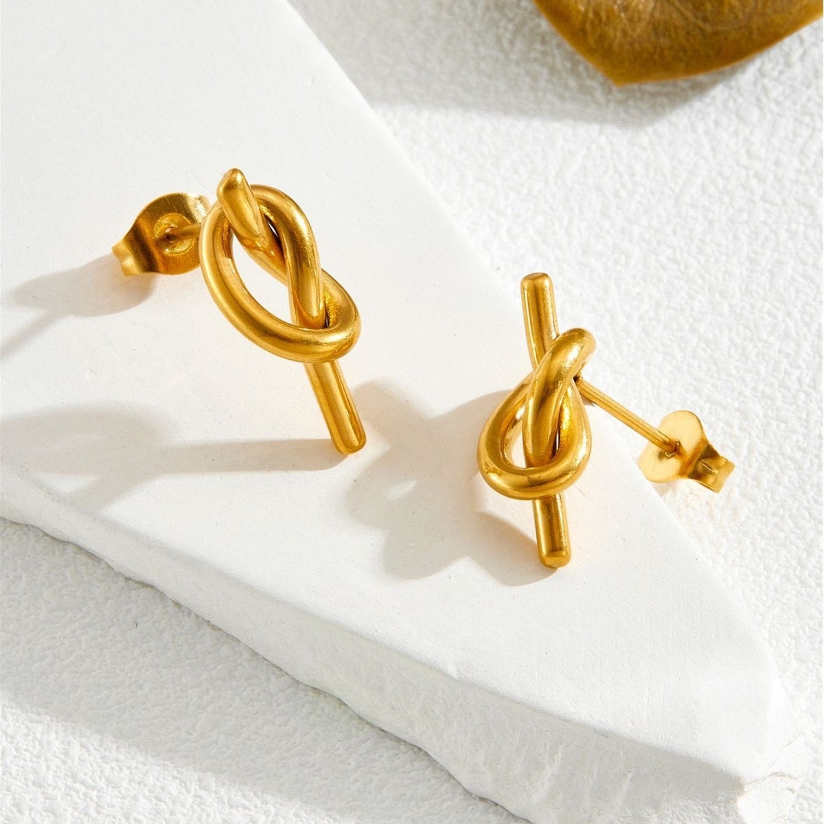 Aretes mini con nudos