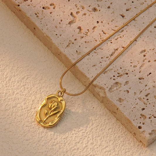 Cadena dorado con rosa