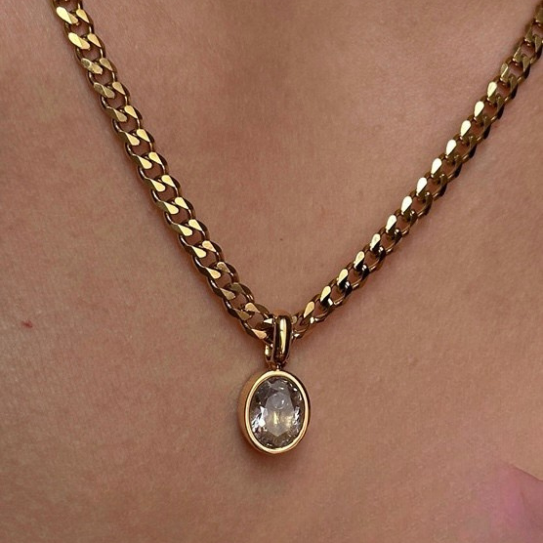 Cadena con diamante blanco